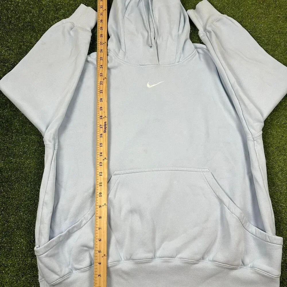 Nike Men's Blue Hoodie